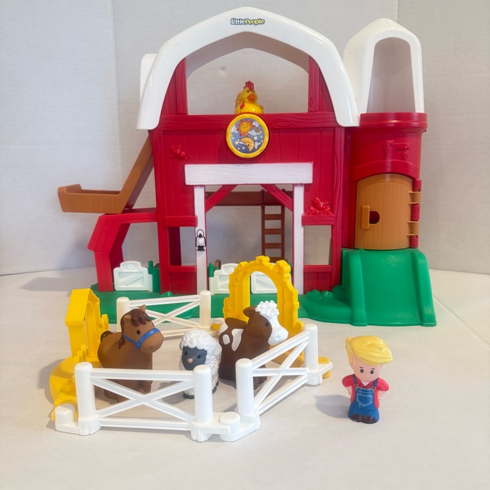 Fisher Price Little People Fun Sounds Farm with Fence Playset Animals Farmer